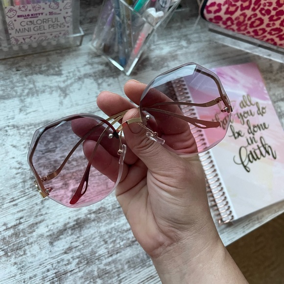 Geo Octagon Rose Metal Frame Sunnies Sunglasses - Picture 5 of 6